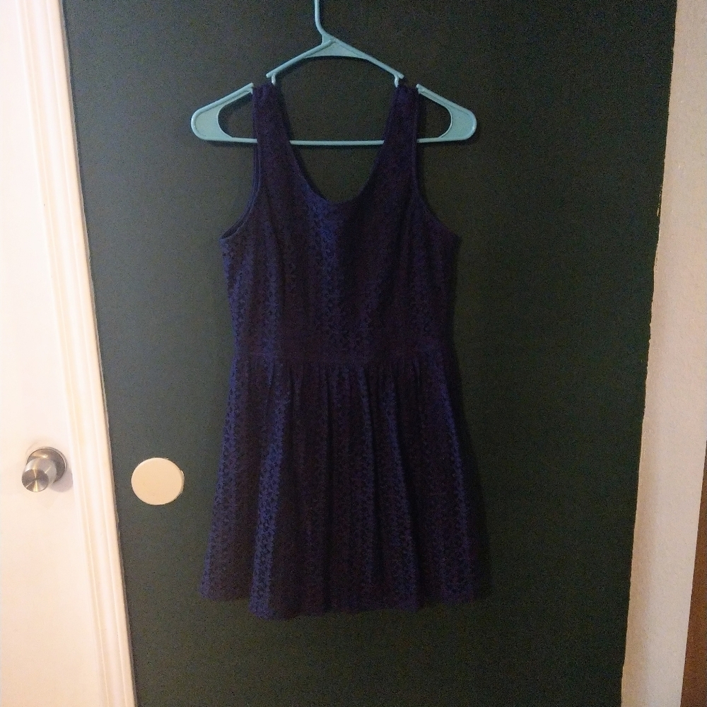 🎁 Blue lace dress